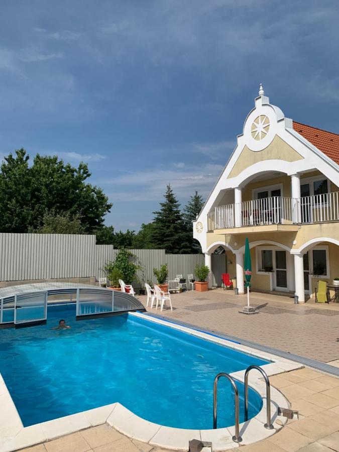 Lilium Villa Hévíz Εξωτερικό φωτογραφία